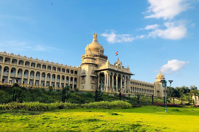 Bangalore in a Day: Private Guided Full-Day Sightseeing Tour - Lalbagh Botanical Garden: a calm start among rare plants