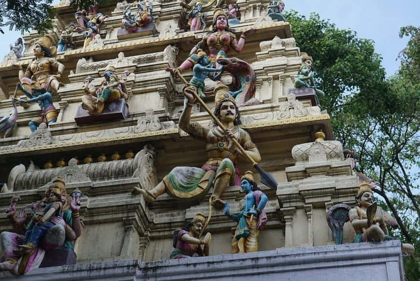 Bangalore: Palace, Temples, Fort & Markets Walking Tour - Key points to know before you book