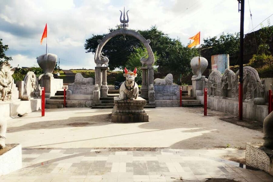 Bangalore: Private City Guided Tour with Pick-up & Drop-off - The guide and driver make the difference