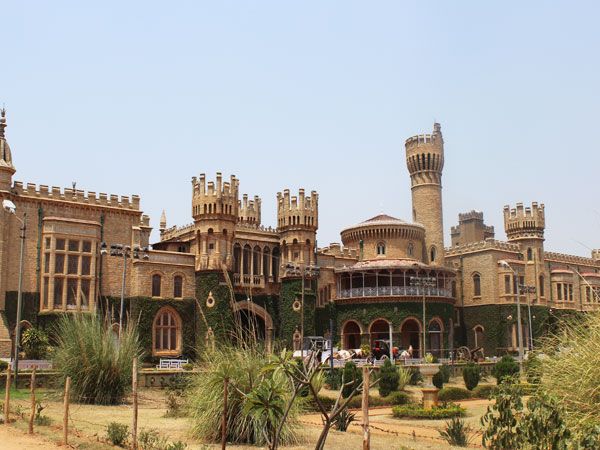Bangalore: Private Full-Day City Tour w/ Lunch - ISKCON Temple: a modern opening with traditional roots