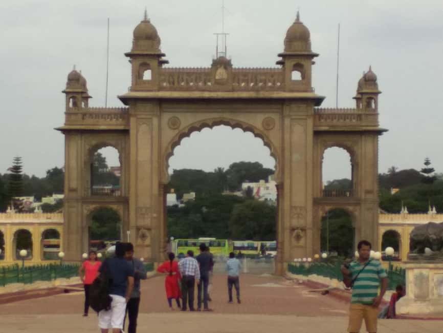 Bangalore: Private Half-Day Sightseeing Tour - Vidhana Soudha: a quick photograph, not an interior visit