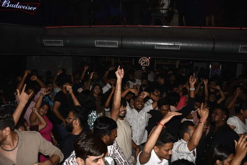 Bangalore:The Original bengaluru pub crawl - By Chance and the first welcome drink
