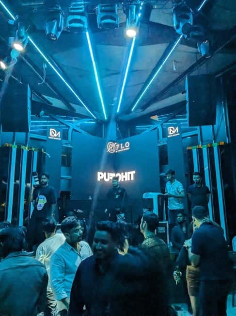 Bangalore:The Original bengaluru pub crawl - A changing mix of bars around Church Street