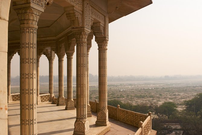 Bangalore to Taj Mahal and Agra Same Day Tour with Flights - Buffet lunch at Pinch Of Spice