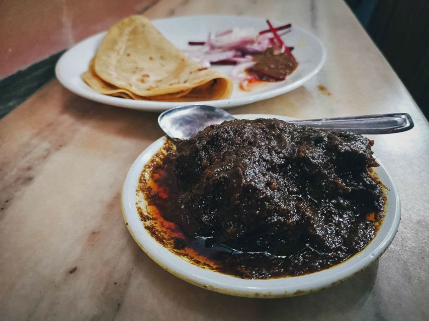 Bengali Nights Kolkata Food Tour with 13+ Tastings - Onion bhajis, gram salad, and small street-food stops