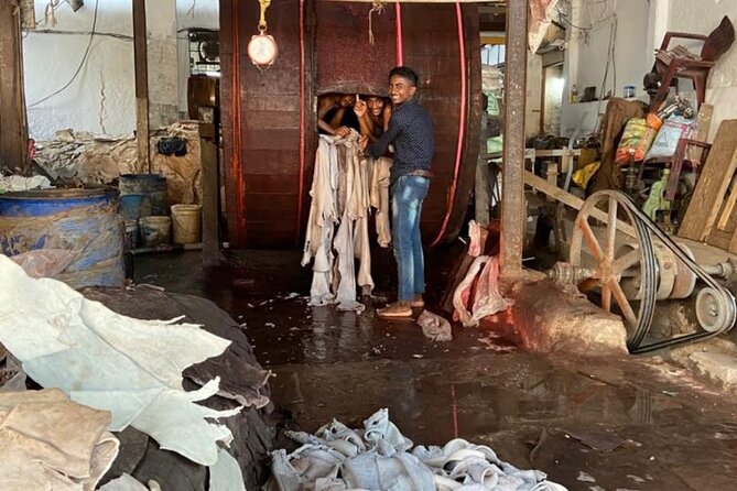 Best of Dharavi Slum with Market Tour - Recycling in Mahim: Industry Behind the Scenes