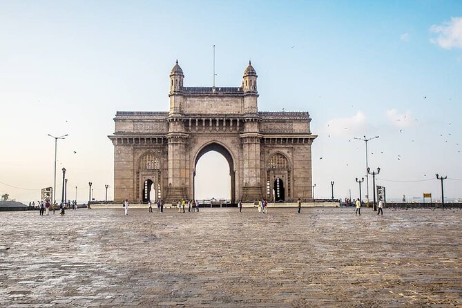 Best South Mumbai Heritage Walk - Gateway of India and the Taj Mahal Palace
