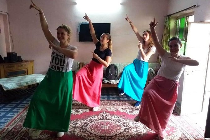 Bollywood Dance Class in Jaipur – Includes Hotel Transfers - The extra touches: chai, nuts, and a recorded finale