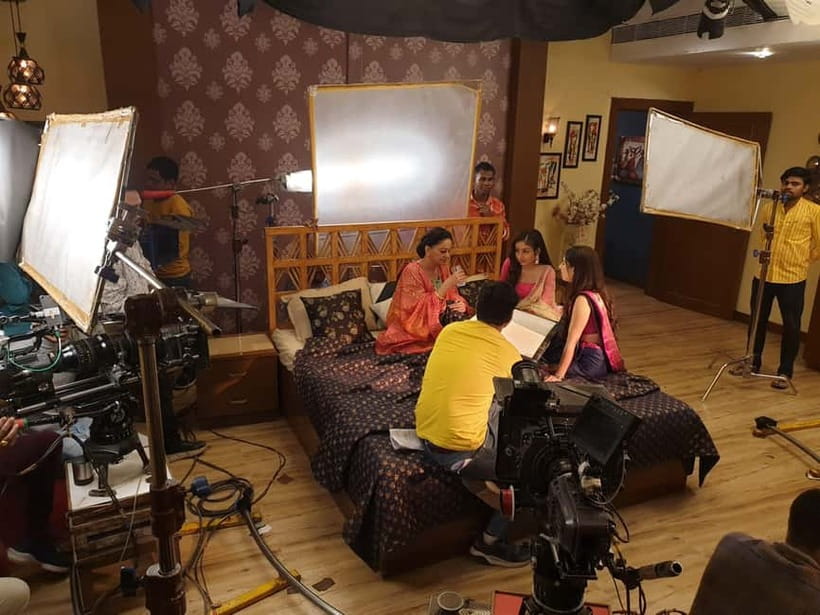 Bollywood Sightseeing and Celebrity Home Tour by Private Car - Is $63 per person a fair price?