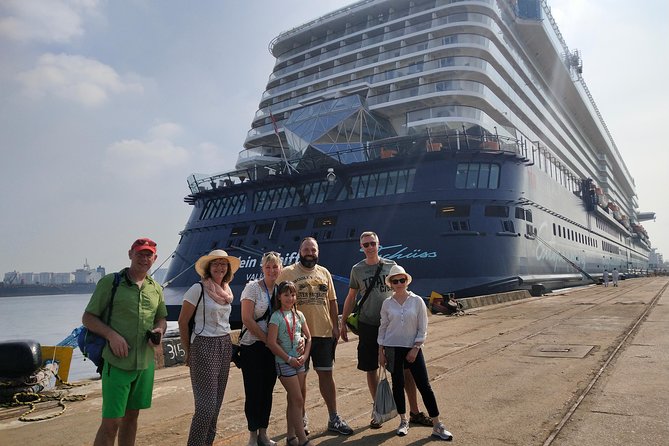 Cochin Private guided Tuk Tuk tours with pick up from cruise ships - Santa Cruz Basilica and Saint Francis Church