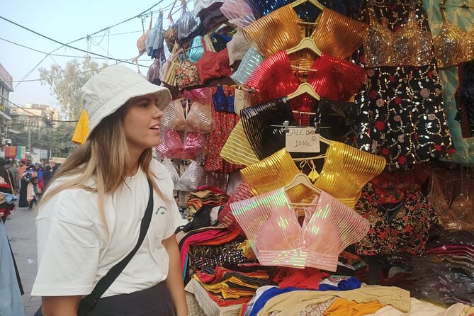 Customized Half Day or Full Day Delhi Shopping Tour with Female Consultant - Dariba Kalan: silver, jewelry, and an old street with character