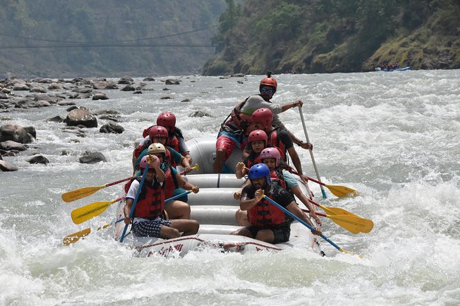 Day Rafting in Rishikesh - 26km - Putting on the gear near Glass House