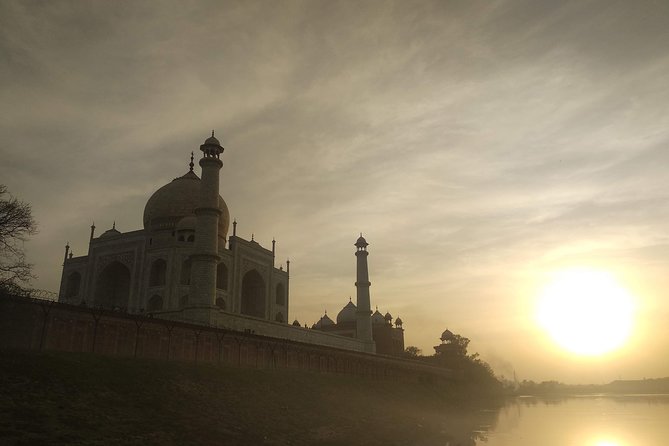 Day Tour Taj Mahal & Agra Fort by Private Car From Delhi - Why a private Agra trip can make sense
