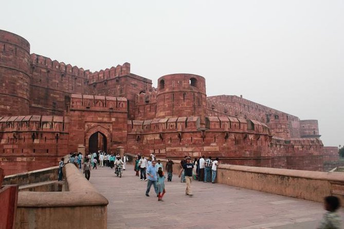 Day Trip to Taj Mahal and Agra from Hyderabad with both side Commercial Flights - The return drive, flight, and Hyderabad drop-off