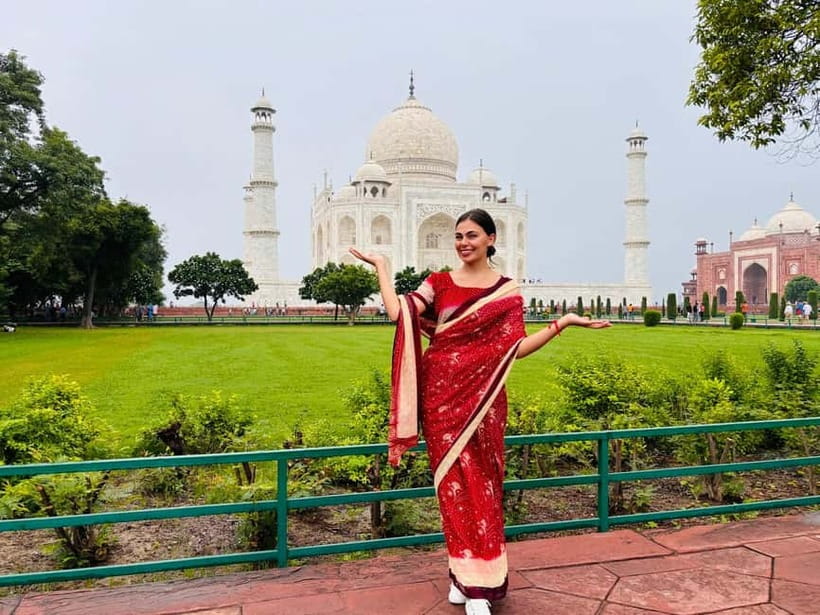 Delhi: Airport to Airport Layover Taj Mahal City Tour By Car - Key points at a glance