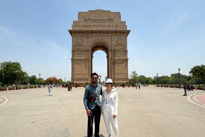 Delhi: Best 4 to 8 hour Old and New Delhi City Tour-All Inclusive - Agrasen Ki Baoli, 103 steps beneath the city