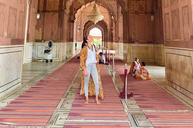 Delhi City Full or Half Day Tour: Explore Old & New Delhi - Gurudwara Bangla Sahib and a change of mood