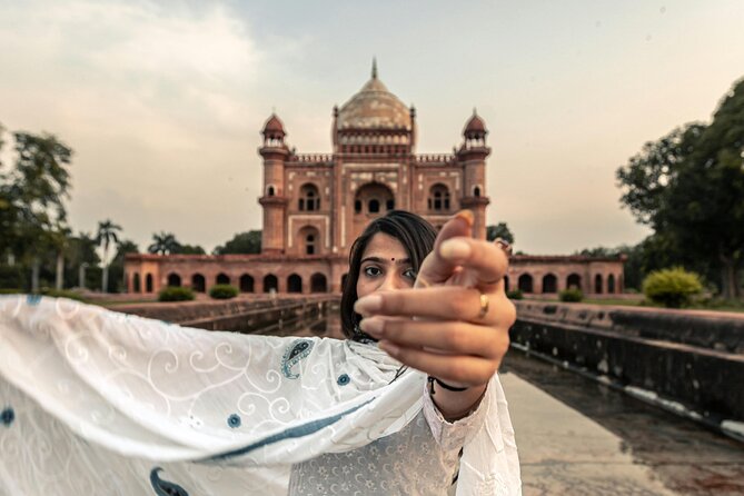 Delhi: Old and New Delhi Guided Full or Half-Day Tour - The Red Fort is a photo stop, not a full visit