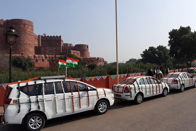 Delhi to Agra and Taj Mahal Private Day Trip by Express Train with Lunch - Buffet lunch at Sun Barbecue