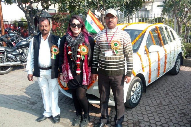 Delhi to Agra and Taj Mahal Private Day Trip by Express Train with Lunch - Arriving in Agra and meeting your local team