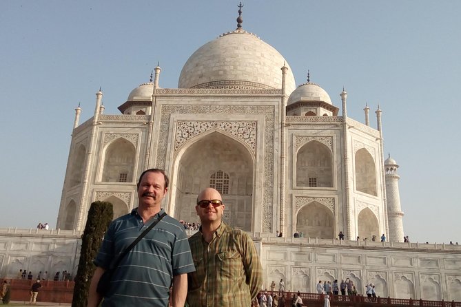 Delhi to Agra Taj Mahal Private Day Trip by Superfast Train - Local crafts and the shopping question