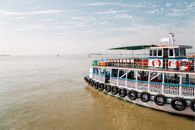 Delightful Elephanta Caves Excursion Mumbai (Guided Half Day Sightseeing Tour) - Starting at the Gateway of India