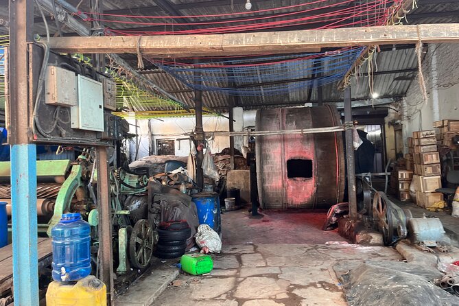 Dharavi Slum Walking Tour: Mumbai’s Inspiring Small Industries - Moving into the residential lanes