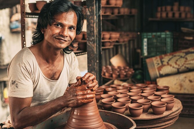 Dharavi Tour & Pottery Workshop - The 20-minute stop at Reality Tours and Travel