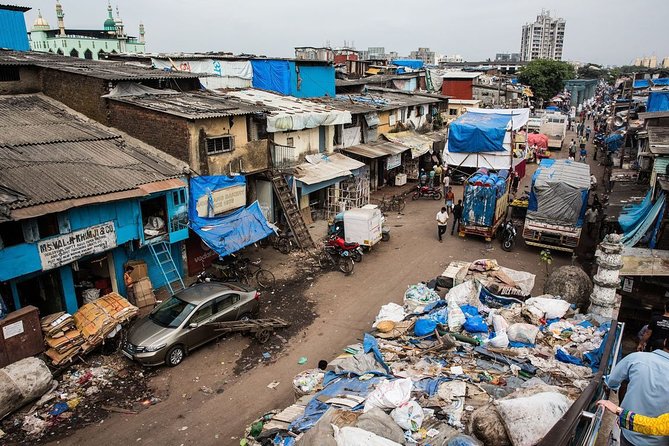 Dhobi Ghat (Open Air Laundry) with Dharavi Slum Guided Tour - Starting at Mahalaxmi Dhobi Ghat