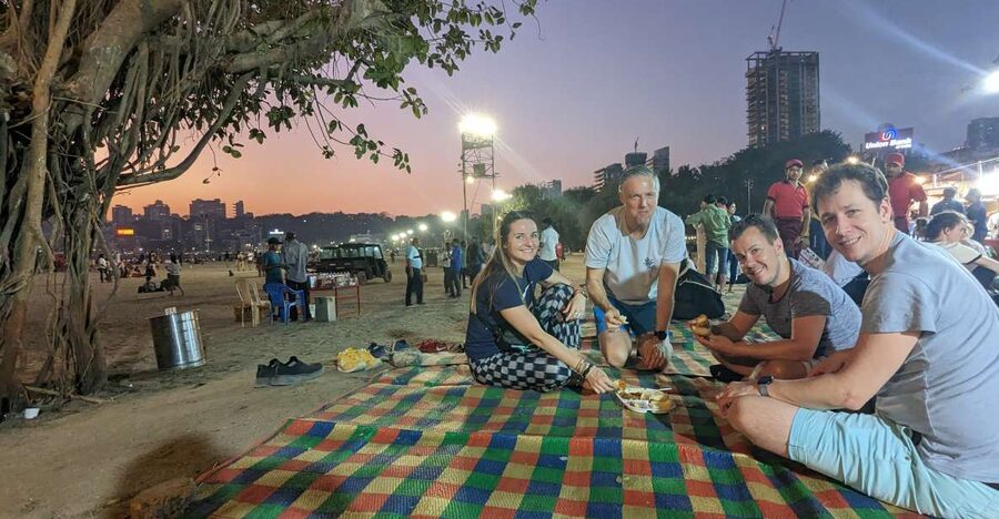 Discover Mumbai's street & beach with Vegetarian food tour - Key points to know before booking
