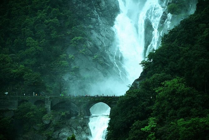 Dudhsagar- The Other Side of GOA - Day one: from Bangalore toward Castle Rock