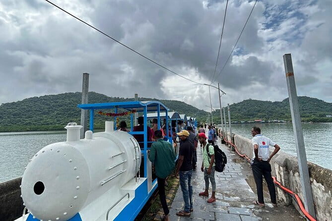 Elephanta Caves & Island: Your Tour, Your Way - Leaving the Taj Mahal Palace for Elephanta Island