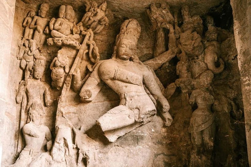 Elephanta caves tour in Mumbai - Group & Private Options - The smaller caves and quieter corners