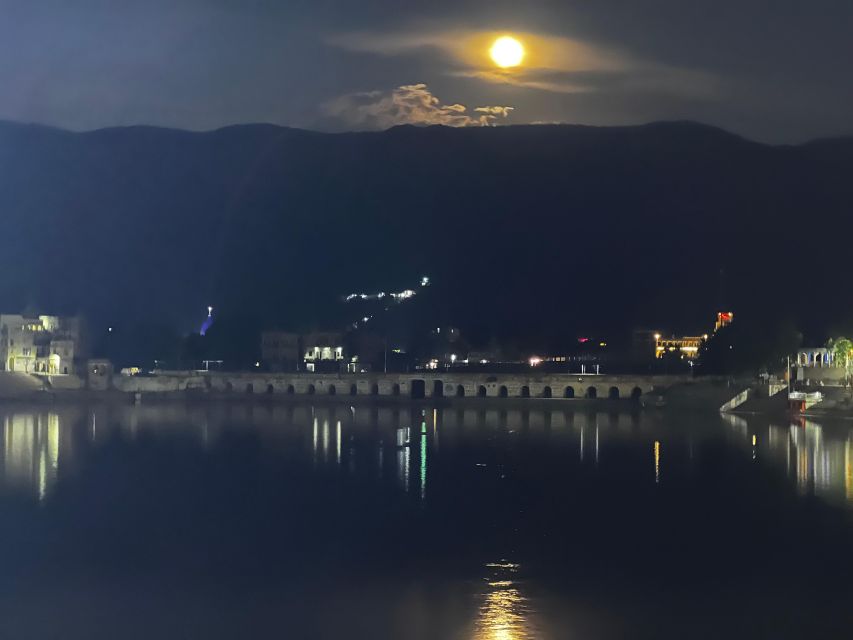 Evening Walking Tour with Fire Rituals-The Pushkar Route - Walking the ghats of Pushkar Lake