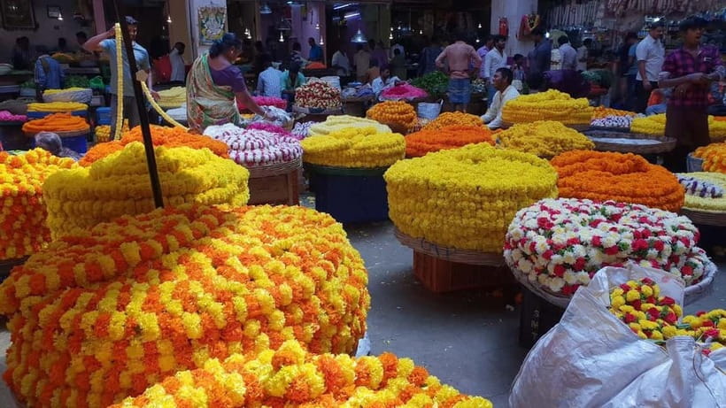 Experience Bangalore - Evening City Walk Tour & Market Visit - KR Market: the evening’s strongest stop