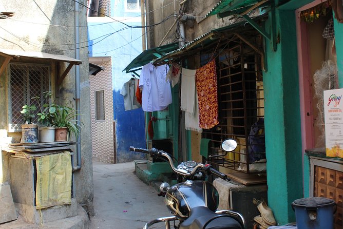 Experience the Off Beat and Alternative Tour of Mumbai! - Mumbai beyond the grand monuments