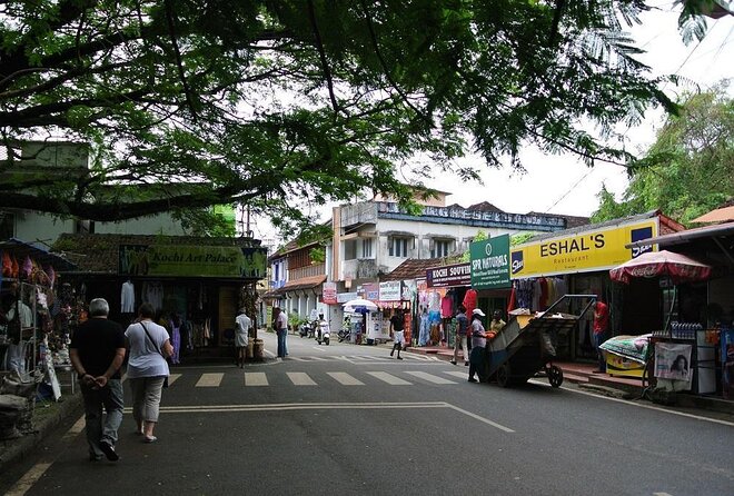 Explore Kochi by Tuk Tuk (book 1 adult & 2 go free (local only) - Key points to know before you book