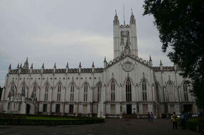 Explore Kolkata- Private Tour with Lunch - Key points at a glance