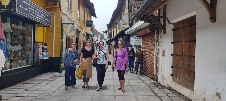 Fort Kochi Heritage Day Cycling Tour - Ginger warehouse, spice aromas, and market streets