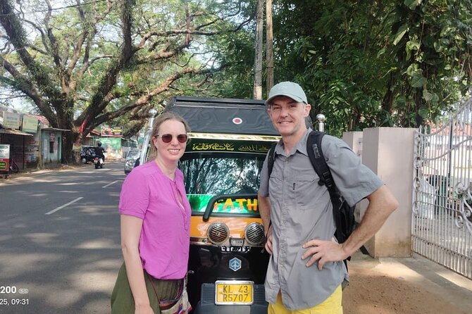 Fort Kochi Tuk-Tuk Sightseeing Tour with Local Guide - The opening views at the Chinese fishing nets