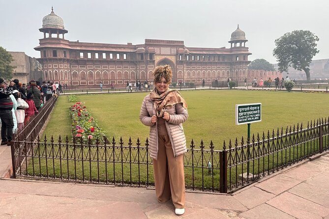Four-Day Luxury Golden Triangle Tour to Agra & Jaipur From Delhi - Day 3: Jaipurs forts, palaces, and astronomical instruments