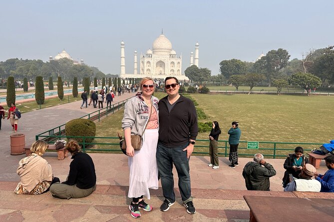 Four-Day Luxury Golden Triangle Tour to Agra & Jaipur From Delhi - Day 2: Sunrise at the Taj Mahal and Agras Mughal chapter