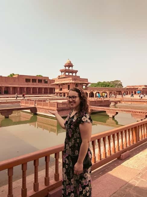 From Agra: Fatehpur Sikri Private Tour - What the private guide changes