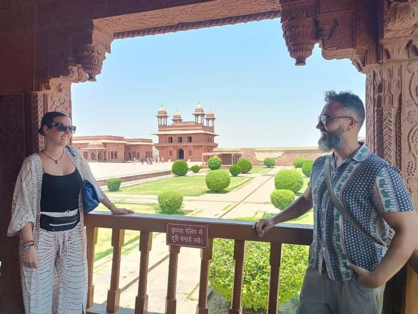 From Agra: Fatehpur Sikri Private Tour - Pickup from Agra and the road to the complex