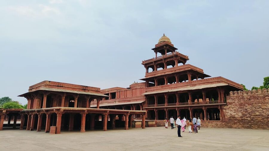 From Agra : Fatehpur Sikri Sightseeing by Private Car - Salim Chishti and the religious heart of the complex
