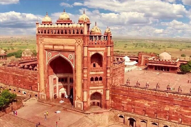From Agra: Skip-the-Line Taj Mahal & Agra Fort Private Day Tour - The guide can shape the whole visit