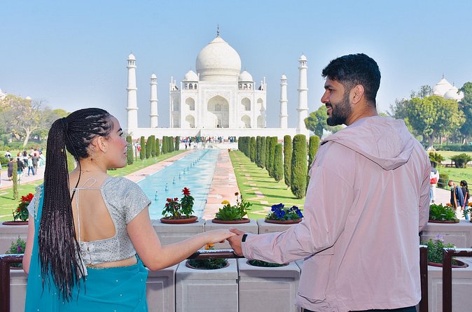 From Agra: Skip-the-Line Taj Mahal & Fort Private Tour by Car - Reading Agra Fort through its royal rooms