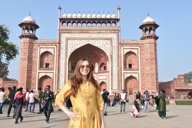 From Agra - Taj Mahal, Agra Fort and More - The car, driver, and pickup plan