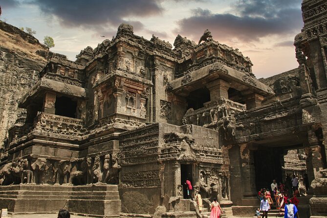From Aurangabad: 1-Day Taxi Trip to Ajanta and Ellora Caves - Why a private car makes sense from Aurangabad