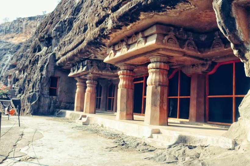 From Aurangabad: 2-Day Ajanta and Ellora Caves Private Tour - Day 2: Ellora’s grand stone temples